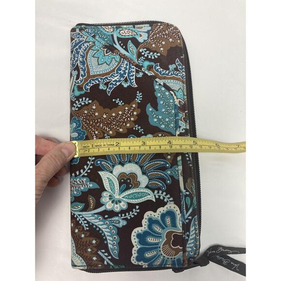 Vera Bradley Family Travel Wallet in Java Blue, Retired Pattern - Picture 9 of 11